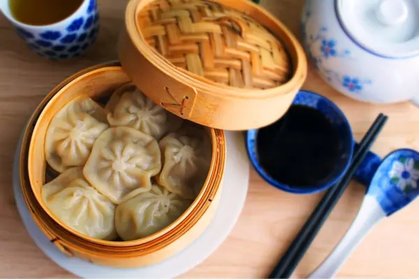 Tradição da Culinária Chinesa: Dim Sum e Pato de Pequim